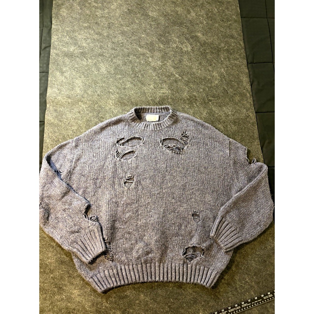 ASOS DESIGN Men's Distressed Gray Knit Crew Neck Pullover Sweater Solid M